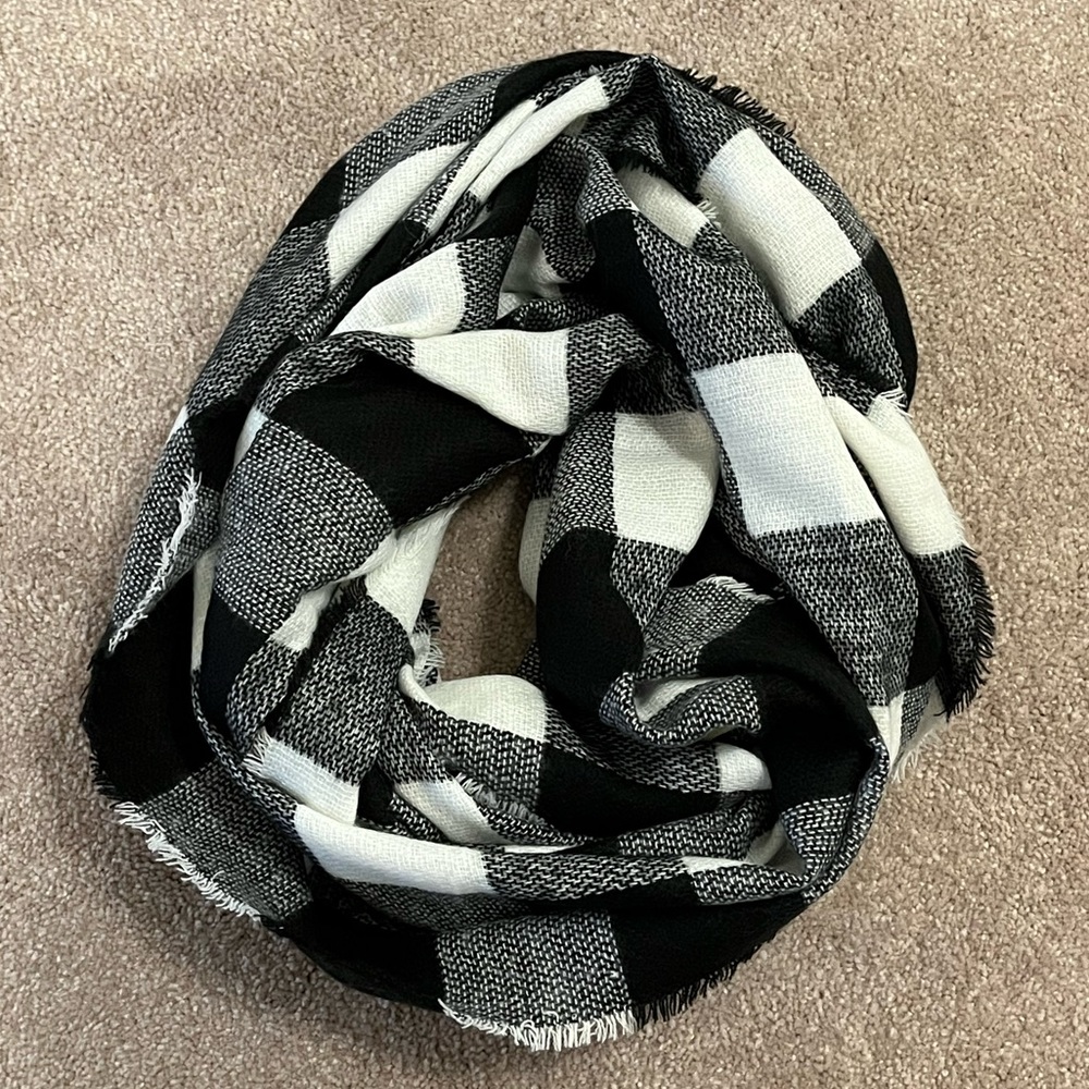 Viv & Lou buffalo plaid black and white infinity scarf. Excellent used condition